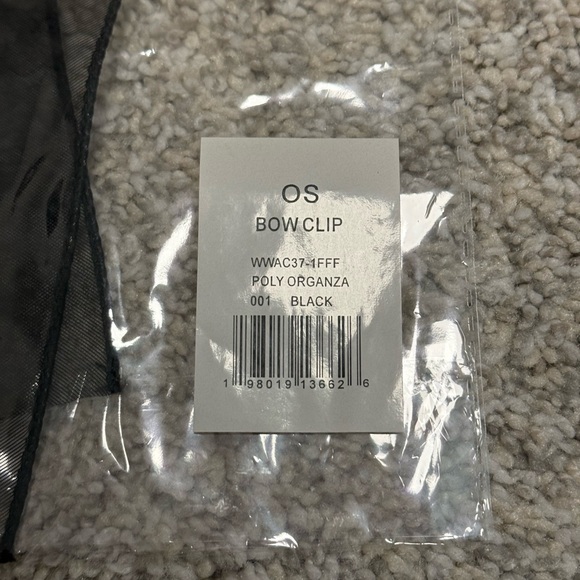 NWT WeWoreWhat Black Hair Bow Clip - Picture 4 of 7